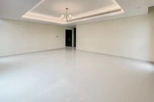 4 Bedrooms Townhouse in Grand Views