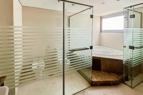 6 Bedrooms Villa in Grand Views