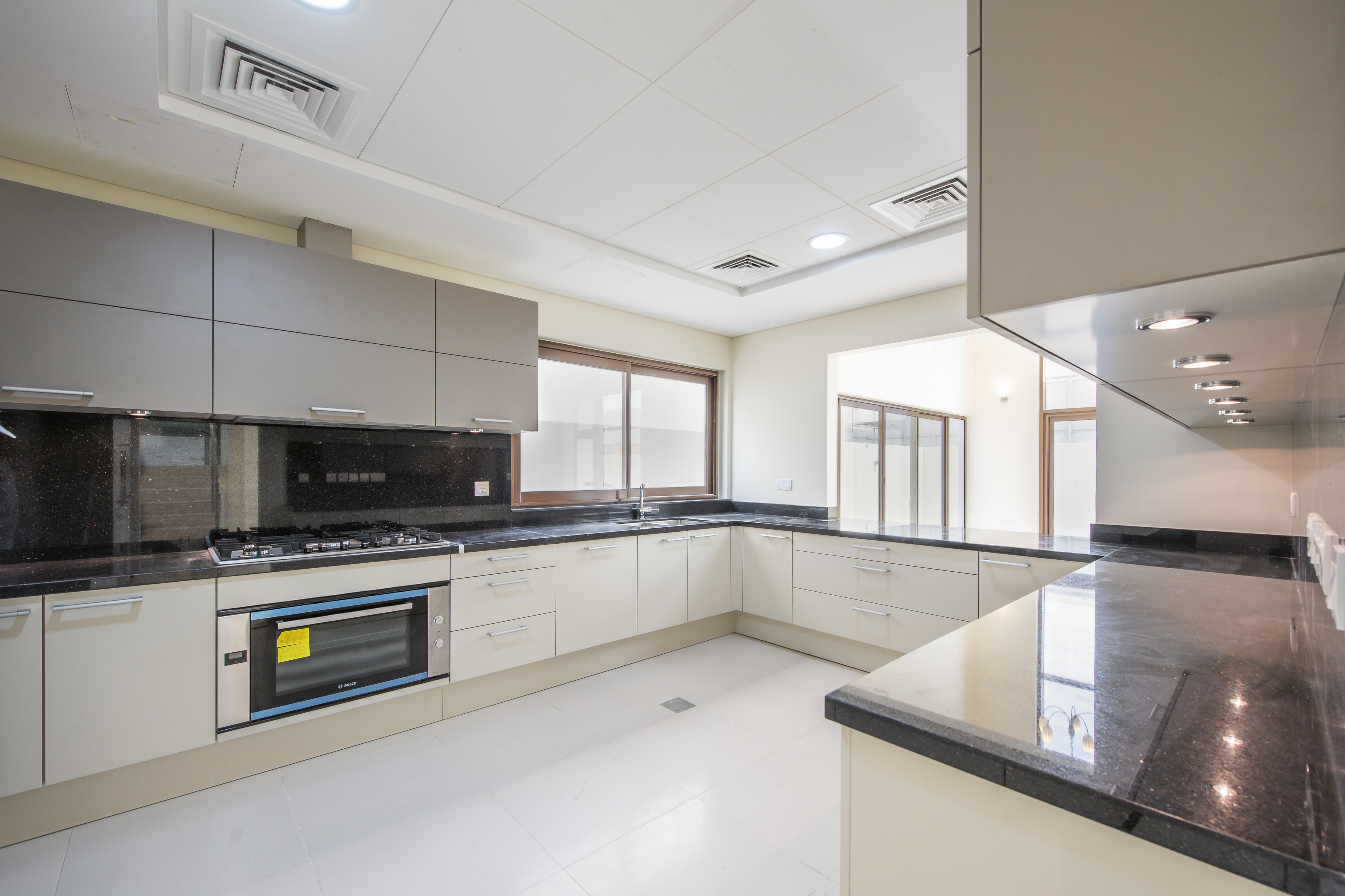 6 Bedrooms Villa in Grand Views