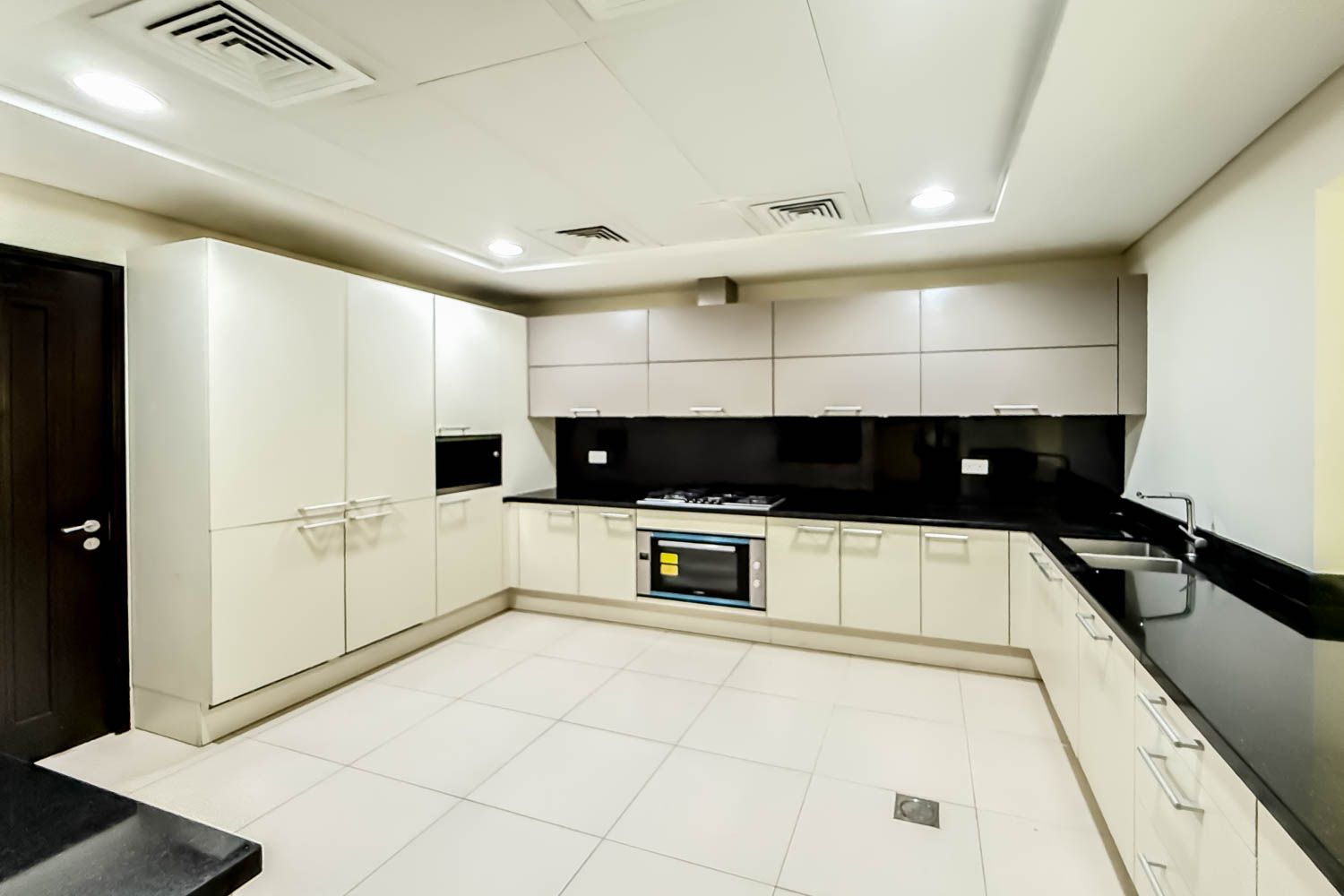 4 Bedrooms Townhouse in Grand Views