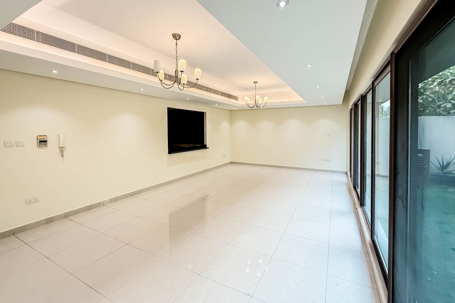 4 Bedrooms Townhouse in Grand Views