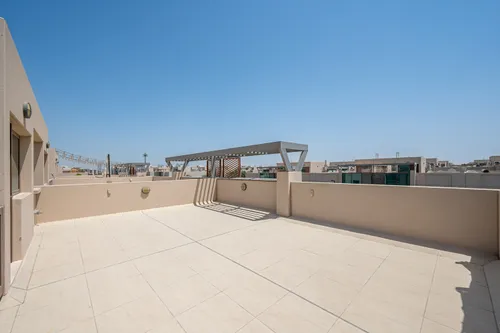 4 Bedrooms Townhouse in Grand Views