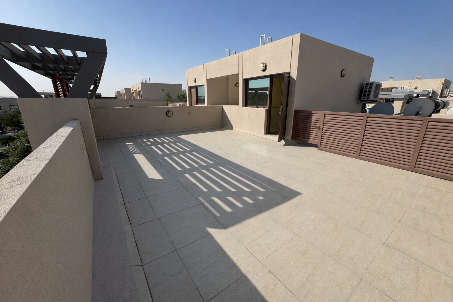 4 Bedrooms Townhouse in Grand Views