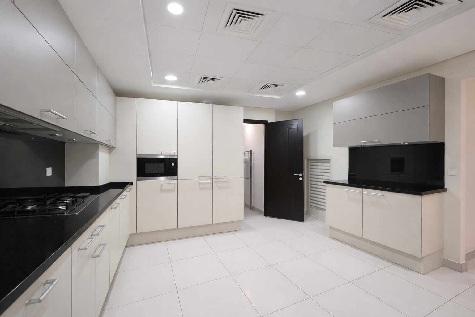 4 Bedrooms Townhouse in Grand Views