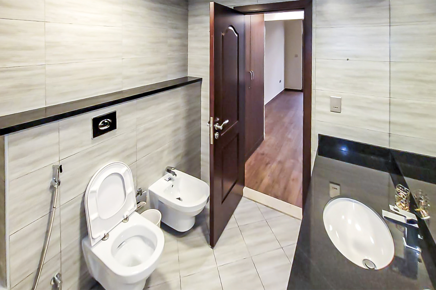 3 Bedrooms Townhouse in Polo Townhouses