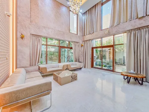 6 Bedrooms Villa in Grand Views