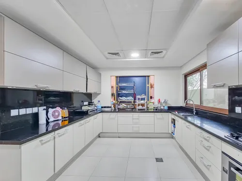 6 Bedrooms Villa in Grand Views