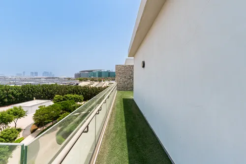 2 Bedrooms Apartment in The Polo Residence D6