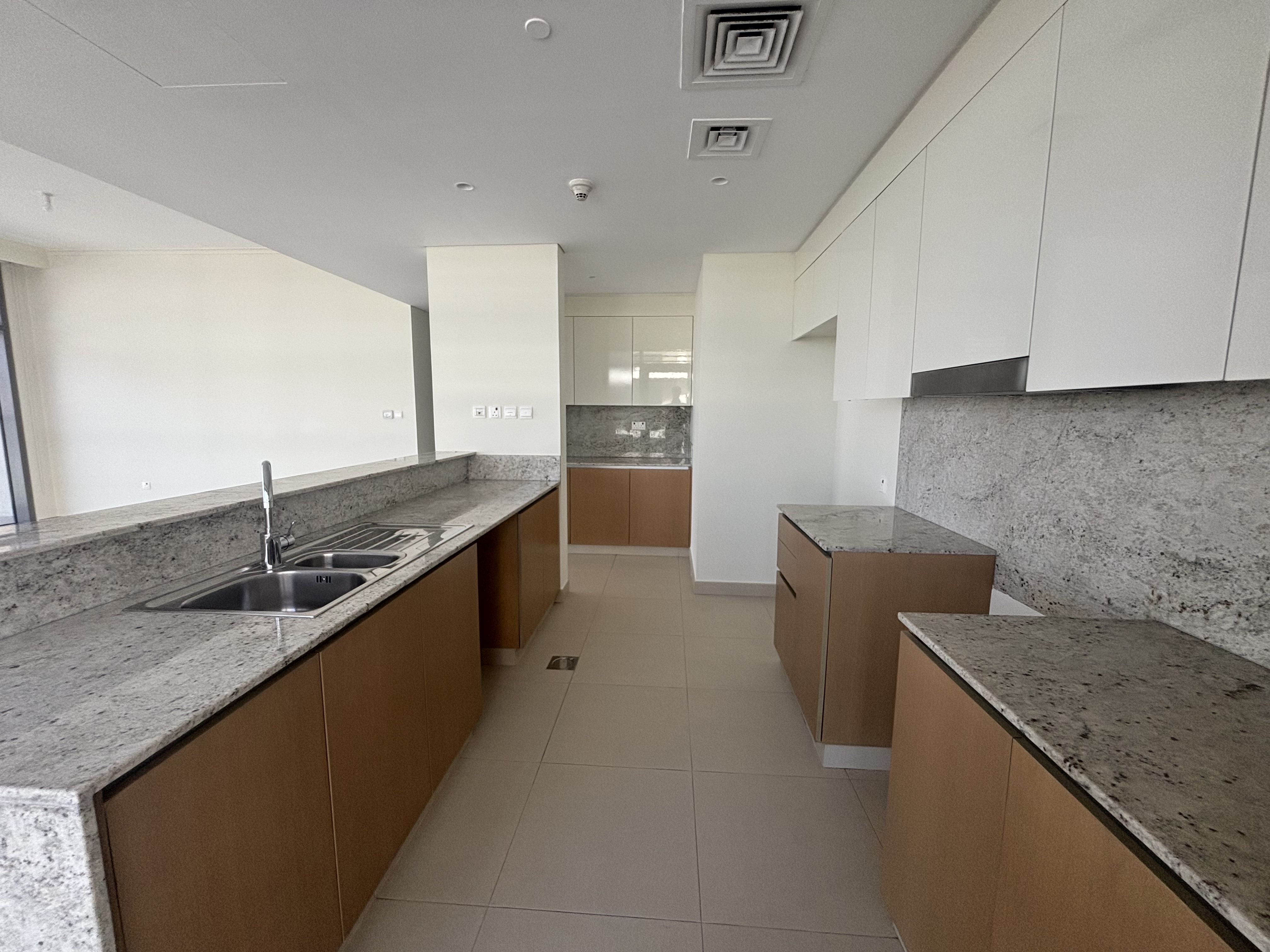 2 Bedrooms Apartment in Mulberry at Park Heights Mulberry B1