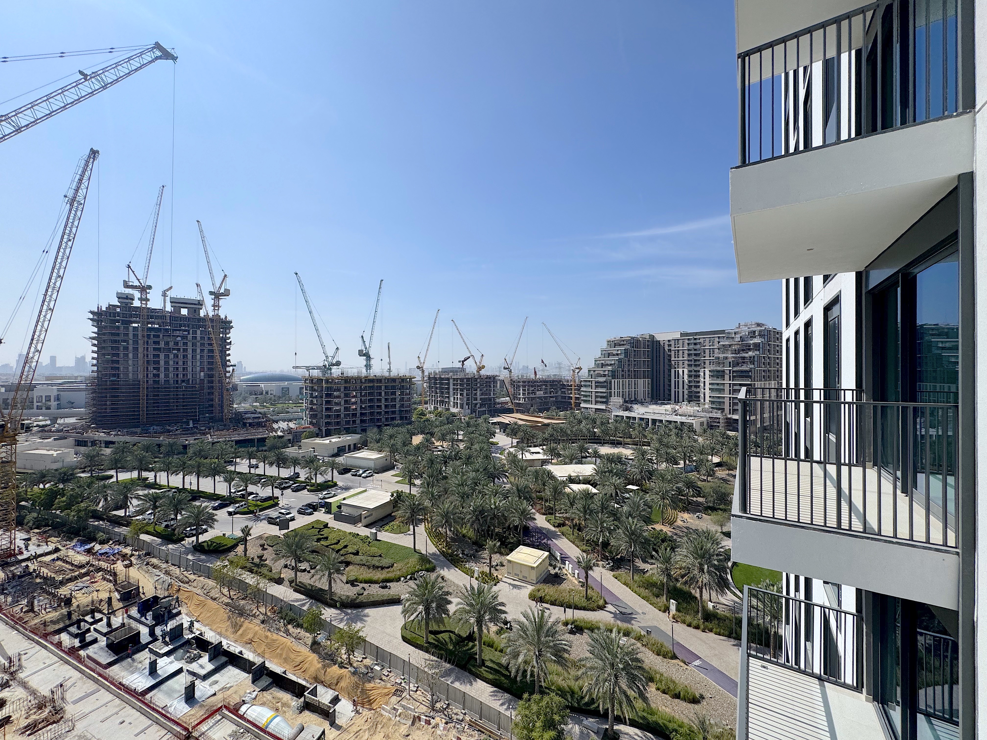 1 Bedroom Apartment in Park Horizon Tower 2