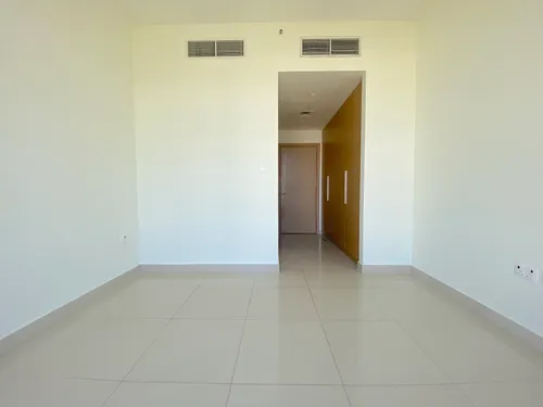 2 Bedrooms Apartment in Mulberry at Park Heights Mulberry B2