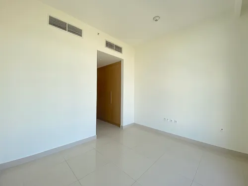 2 Bedrooms Apartment in Mulberry at Park Heights Mulberry B2