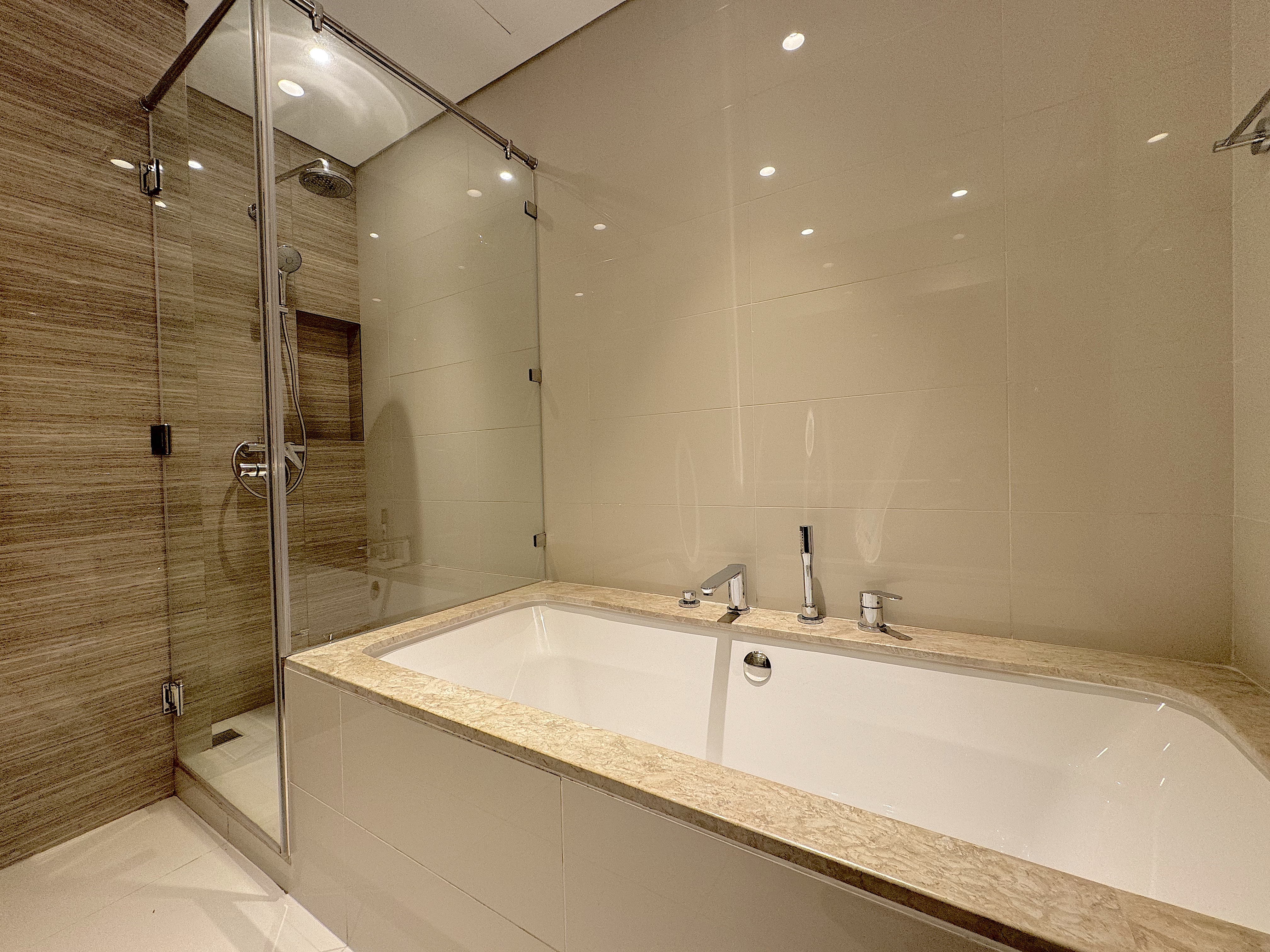 2 Bedrooms Apartment in Mulberry 2 at Park Heights Mulberry A2