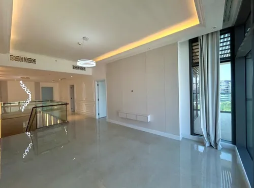 4 Bedrooms Apartment in Mulberry 2 at Park Heights Mulberry B2