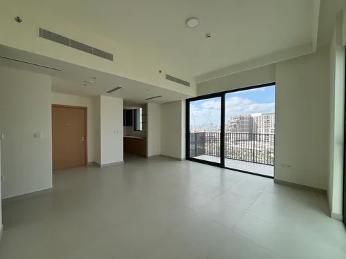 3 Bedrooms Apartment in Park Horizon Tower 2