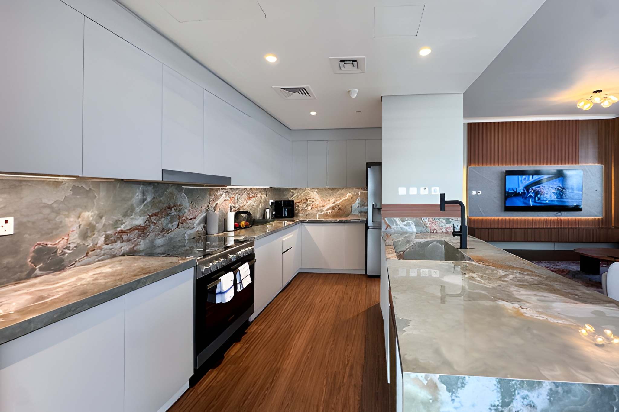 3 Bedrooms Apartment in Mulberry 2 at Park Heights Mulberry A2