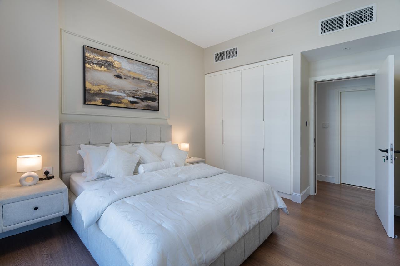 3 Bedrooms Apartment in Mulberry 2 at Park Heights Mulberry A2