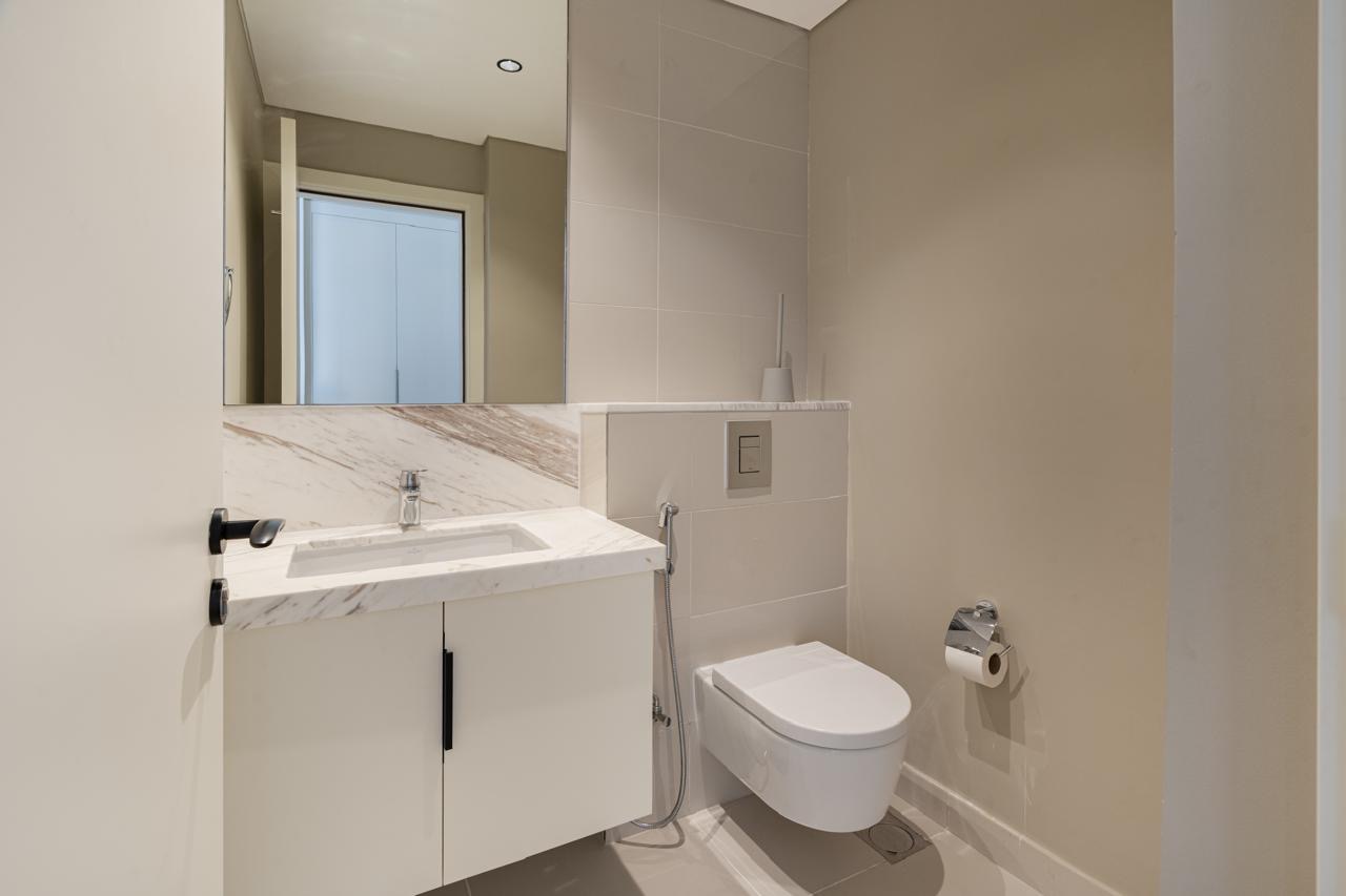 3 Bedrooms Apartment in Mulberry 2 at Park Heights Mulberry A2