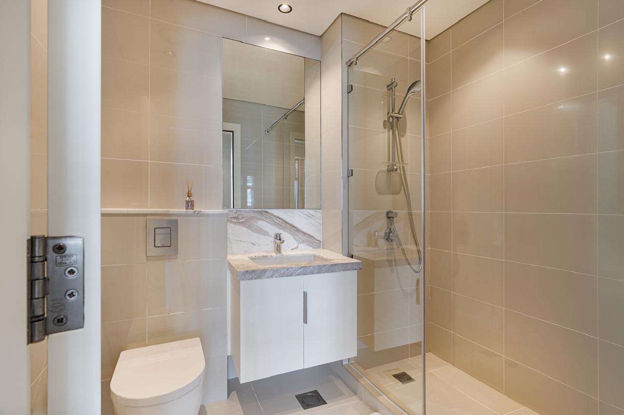 3 Bedrooms Apartment in Mulberry 2 at Park Heights Mulberry A2