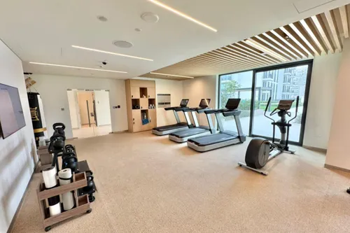 2 Bedrooms Apartment in Park Horizon Tower 2