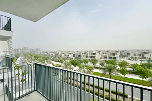 2 Bedrooms Apartment in Park Horizon Tower 2