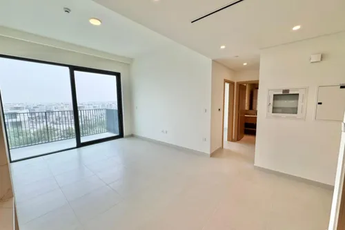 2 Bedrooms Apartment in Park Horizon Tower 2