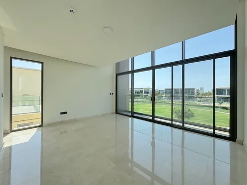 4 Bedrooms Villa in Golf Place 2
