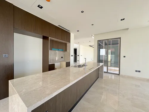 4 Bedrooms Villa in Golf Place 2