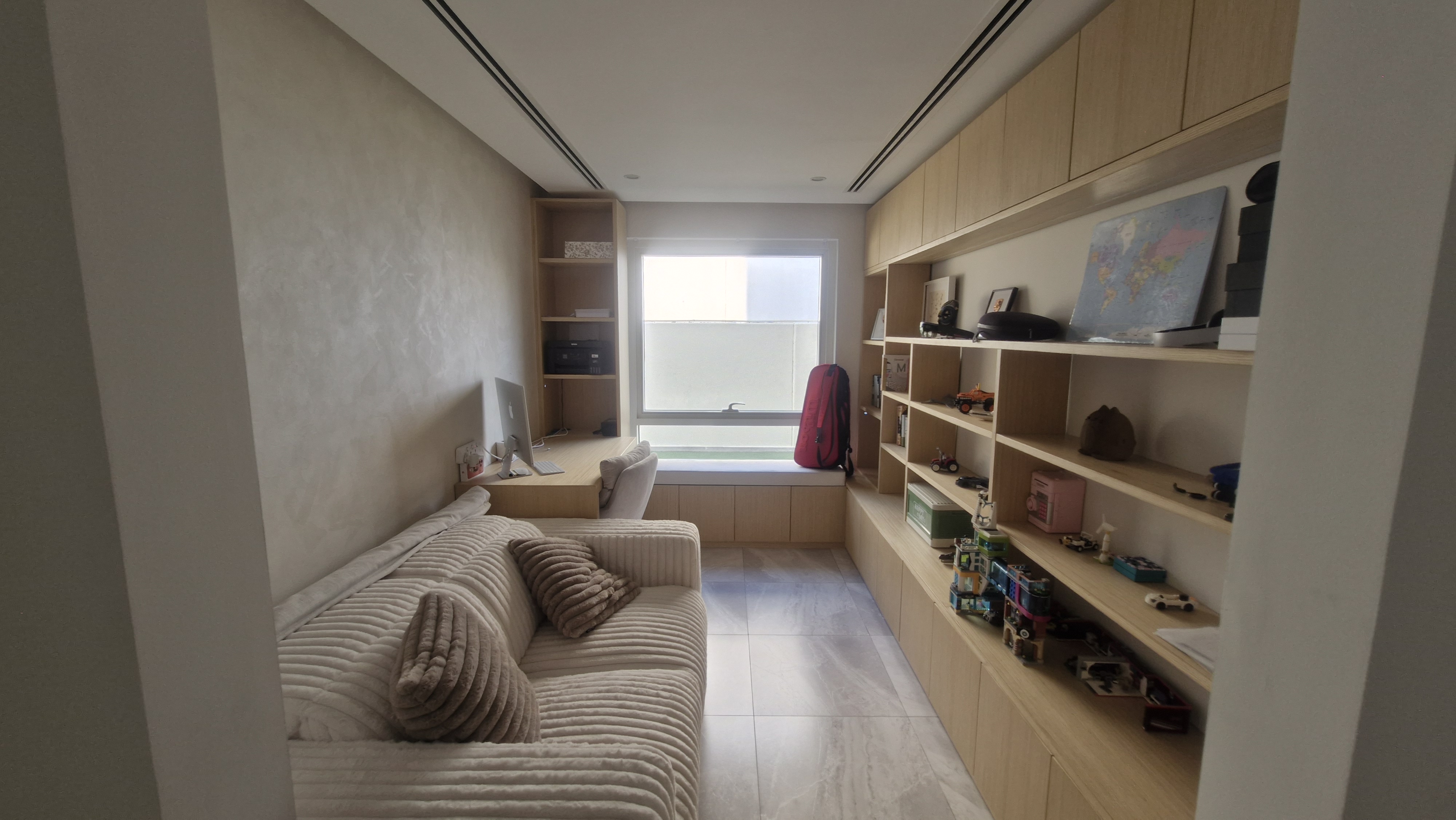 4 Bedrooms Villa in Meadows 9