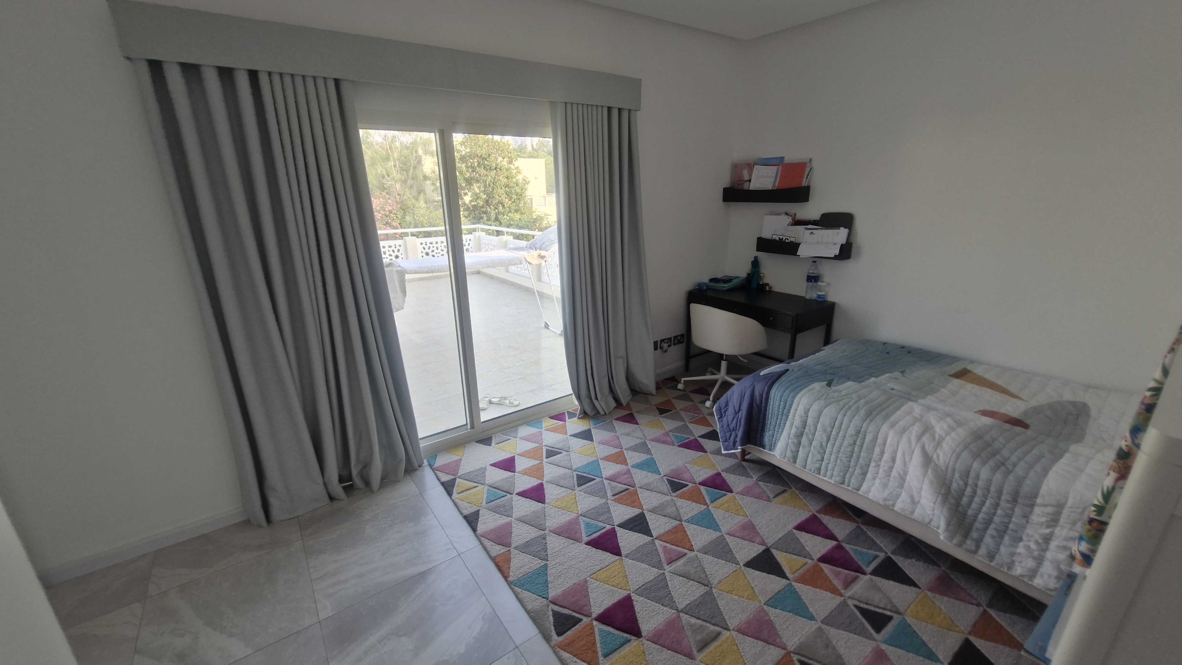 4 Bedrooms Villa in Meadows 9