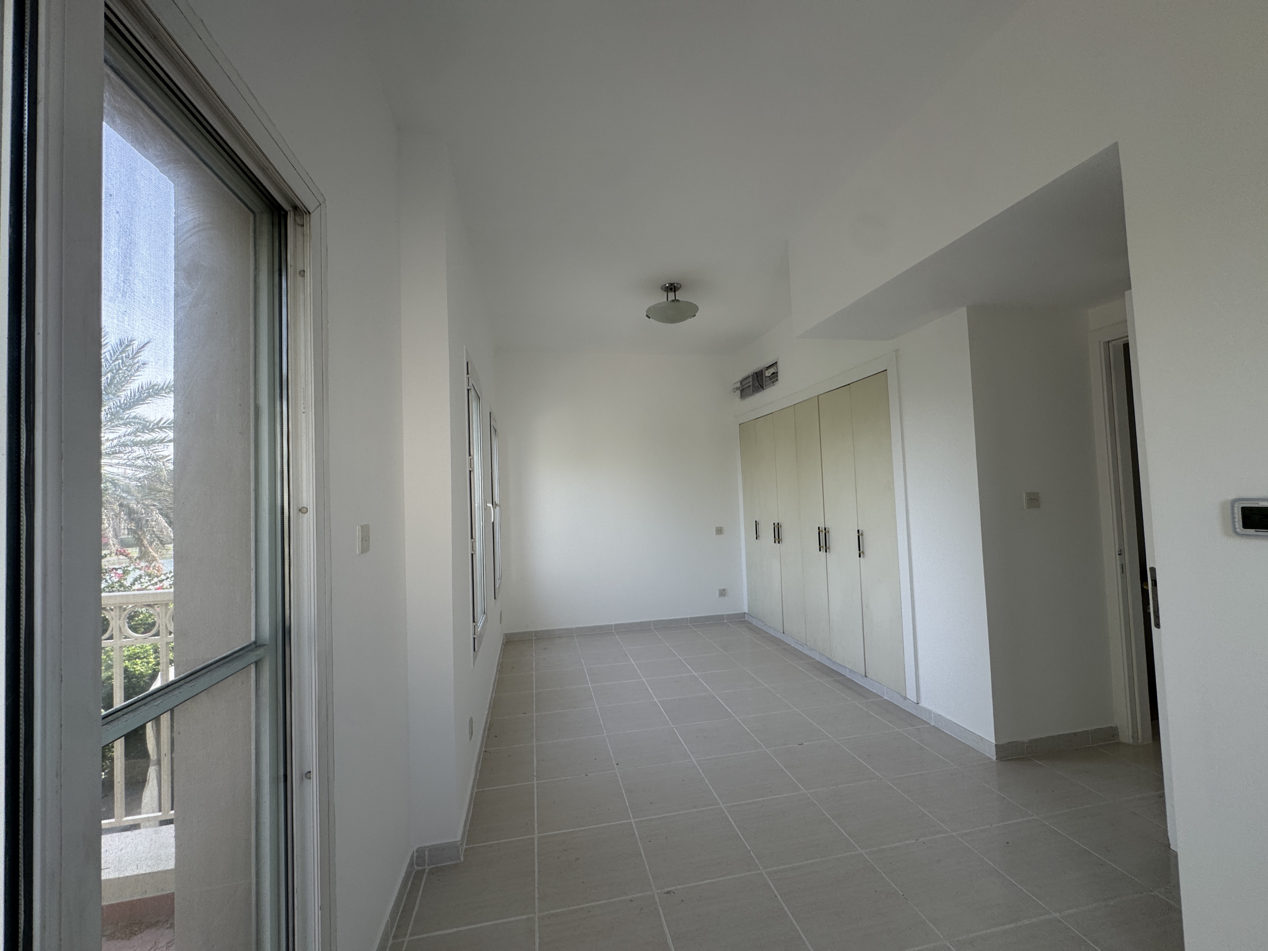 2 Bedrooms Townhouse in Springs 11