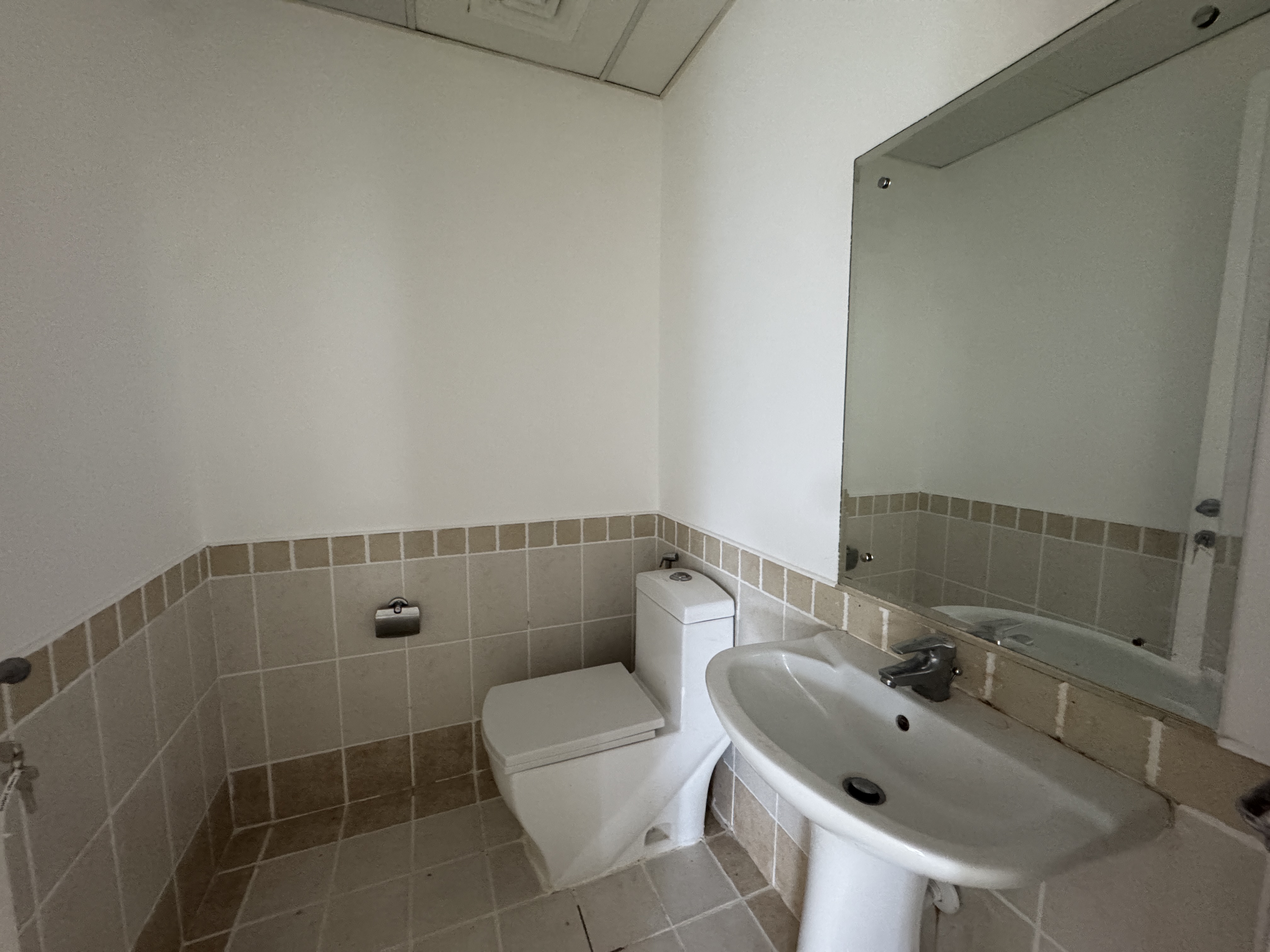 2 Bedrooms Townhouse in Springs 11