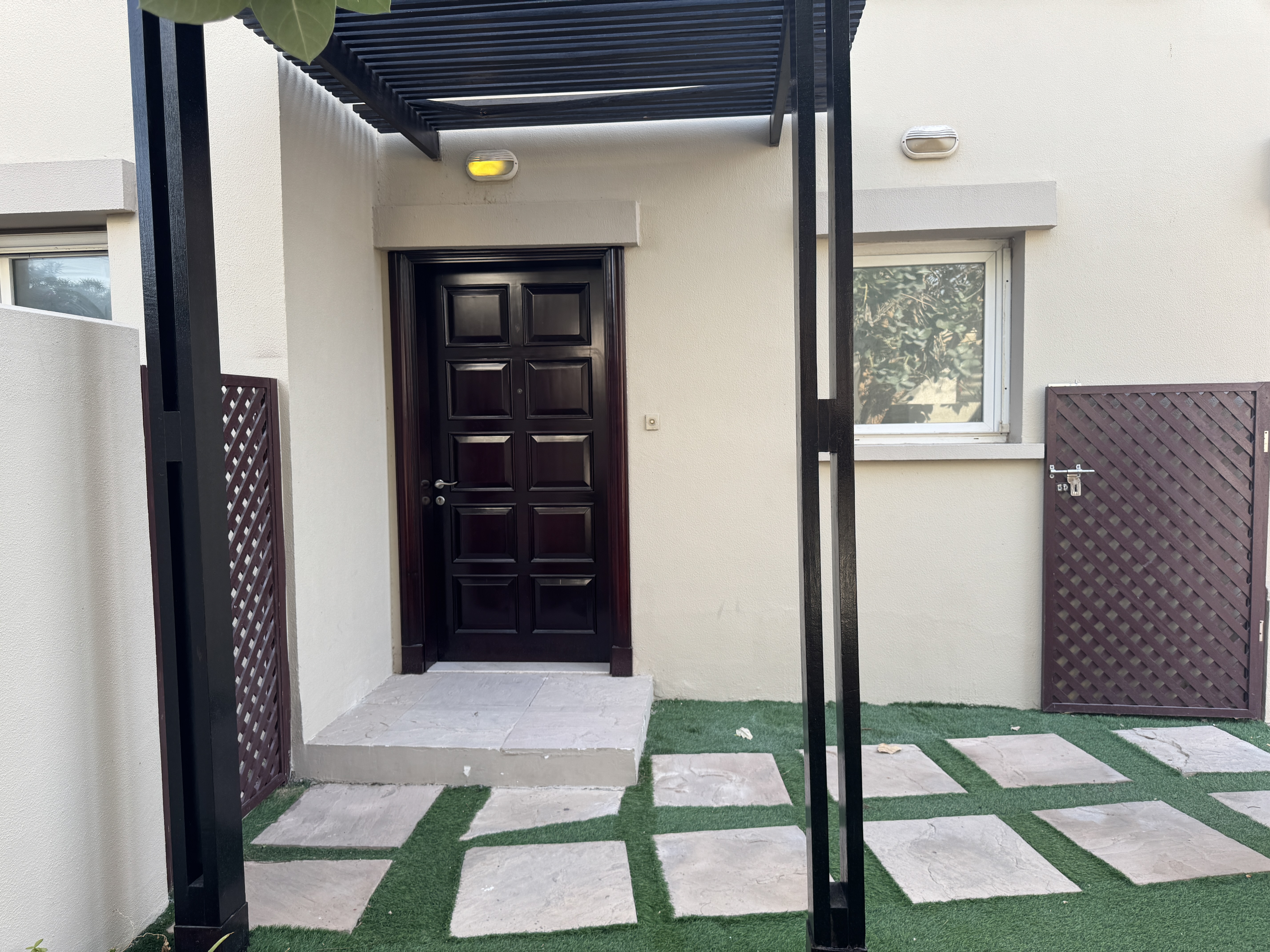 2 Bedrooms Townhouse in Springs 11