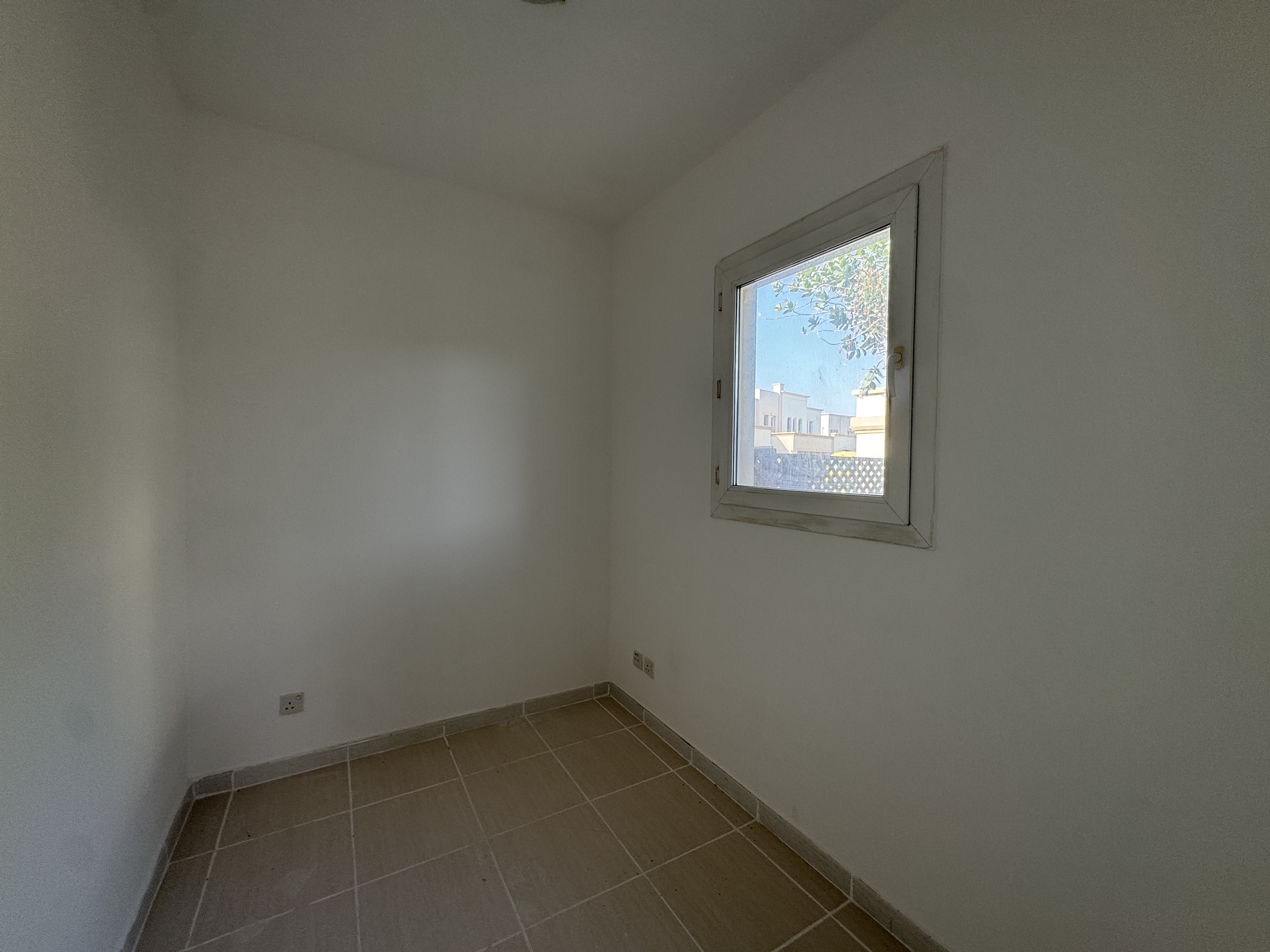 2 Bedrooms Townhouse in Springs 11