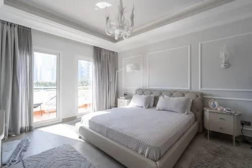 4 Bedrooms Villa in Meadows 1