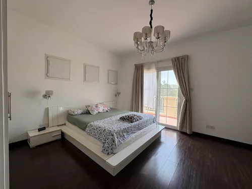 3 Bedrooms Townhouse in Springs 9