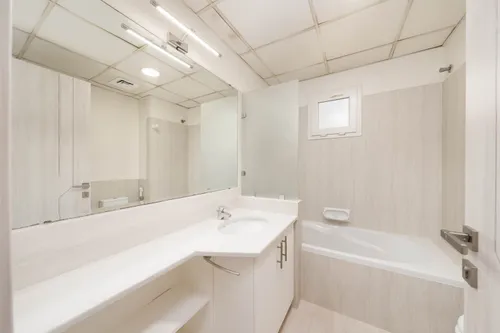 4 Bedrooms Villa in Meadows 2