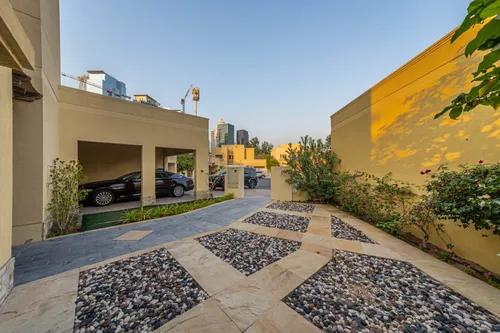 4 Bedrooms Villa in Meadows 2