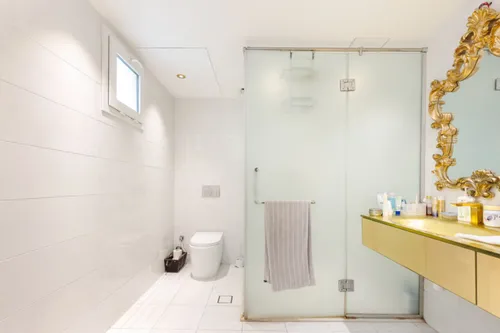 4 Bedrooms Villa in Meadows 2