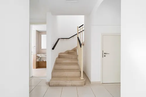 2 Bedrooms Townhouse in Springs 3