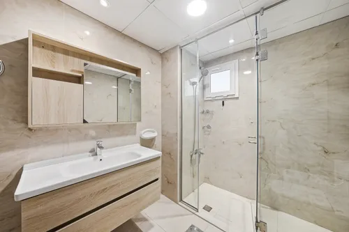 4 Bedrooms Villa in Meadows 2