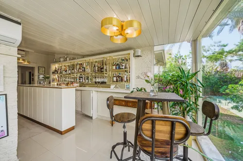 4 Bedrooms Villa in Meadows 1