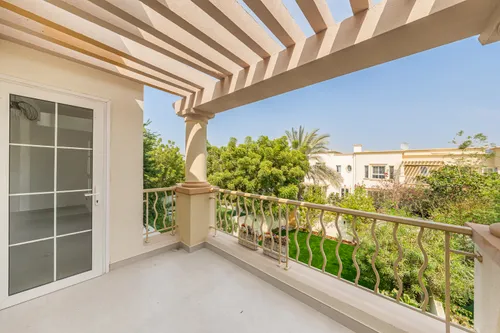 3 Bedrooms Townhouse in Springs 9