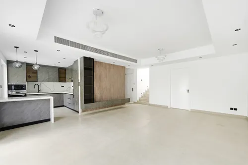 3 Bedrooms Townhouse in Springs 9