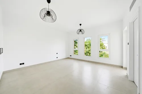 3 Bedrooms Townhouse in Springs 9