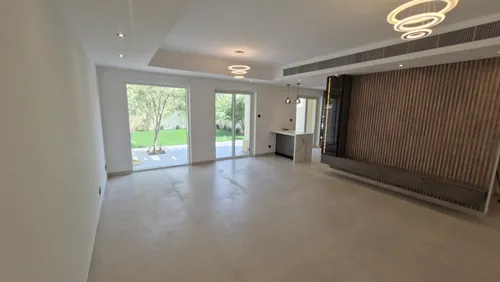3 Bedrooms Townhouse in Springs 9
