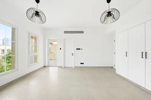 3 Bedrooms Townhouse in Springs 9