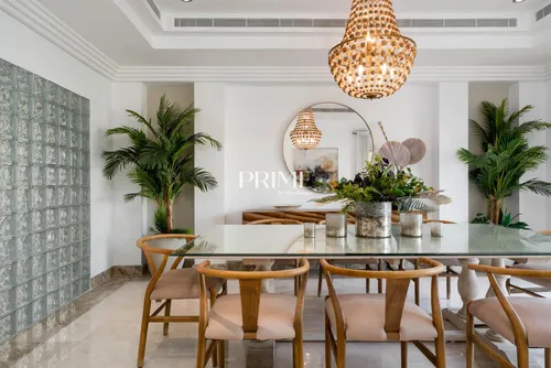 6 Bedrooms Villa in 8 Street, Meadows