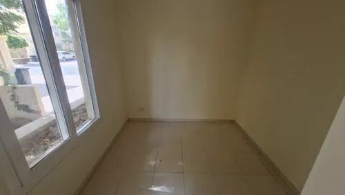 3 Bedrooms Townhouse in Springs 5