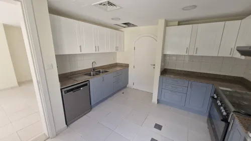 3 Bedrooms Townhouse in Springs 5